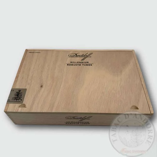 Cigare Davidoff Millennium – Robusto Tubos C/20